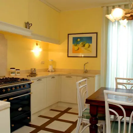 Spacious With Garden And Panoramic Views In The Green Hinterland Of Rimini *